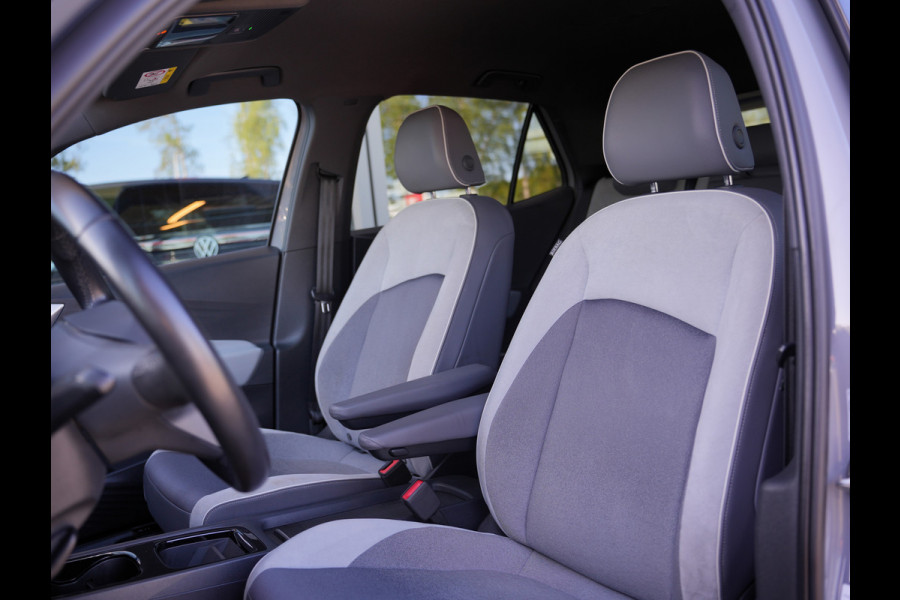 Volkswagen ID.3 First Plus 58 kWh | Apple Carplay/Android Auto | Cruise control adaptief |