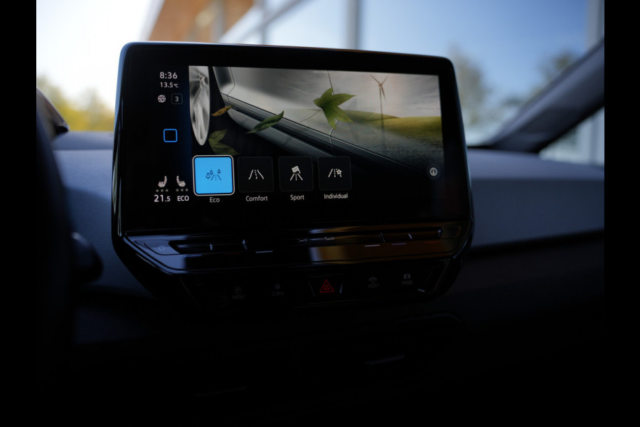 Volkswagen ID.3 First Plus 58 kWh | Apple Carplay/Android Auto | Cruise control adaptief |