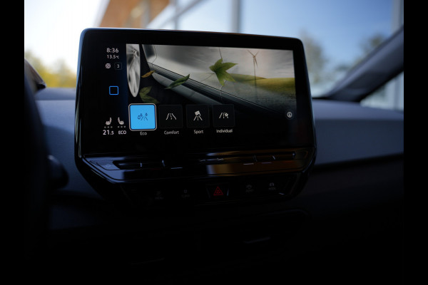 Volkswagen ID.3 First Plus 58 kWh | Apple Carplay/Android Auto | Cruise control adaptief |