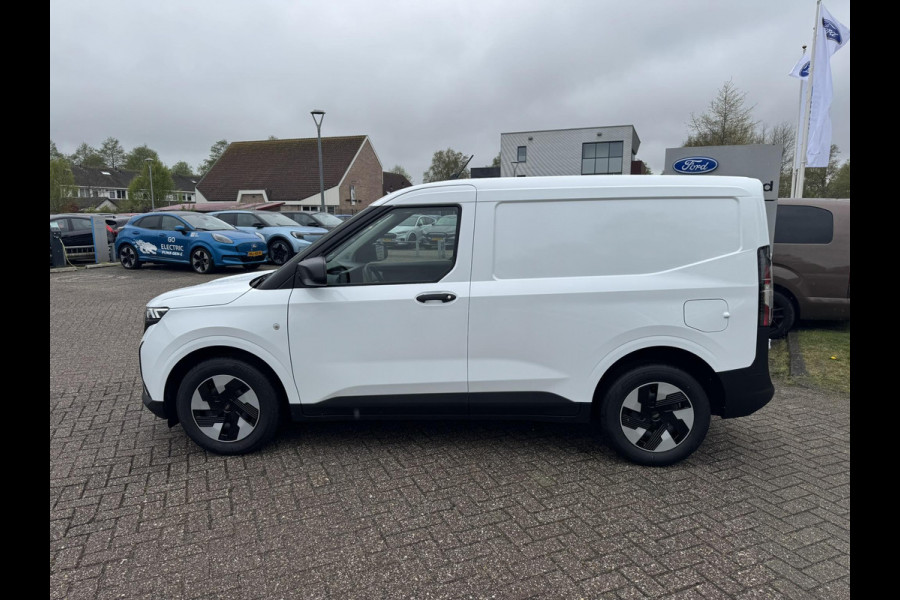 Ford E-Transit Courier Trend 44 kWh 136pk | Trekhaak | LED Laadruimte verlichting | Driver assistance pack incl. Navigatie | Reserveband | Ford Voorraad