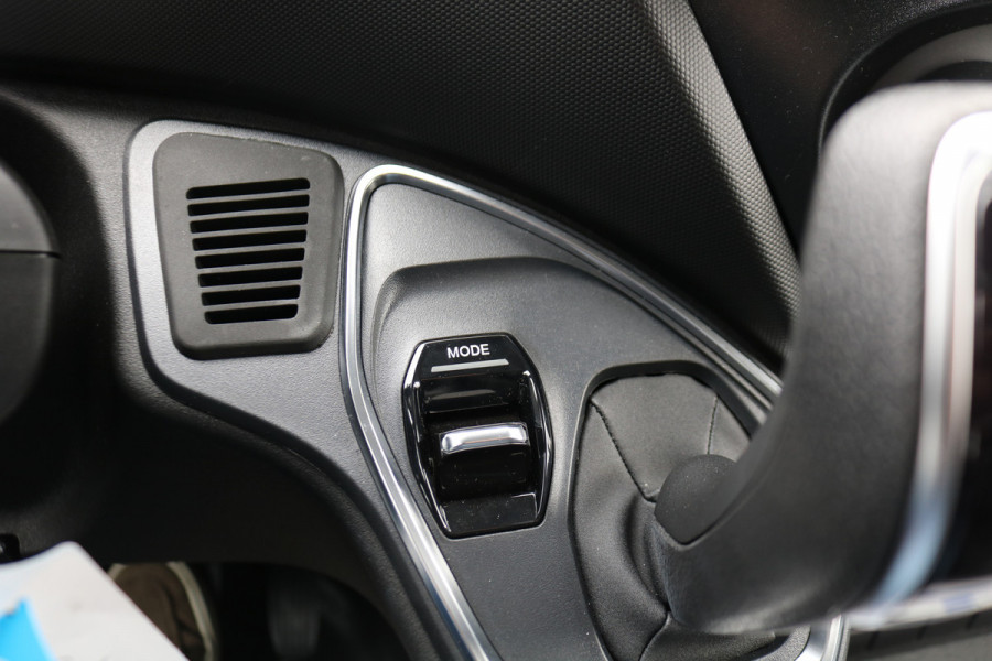 Iveco Daily 35S18 Hi-Matic L2 H2 Airco Navigatie Trekhaak Digitaal Dashboard (Voorraad in de Wal)
