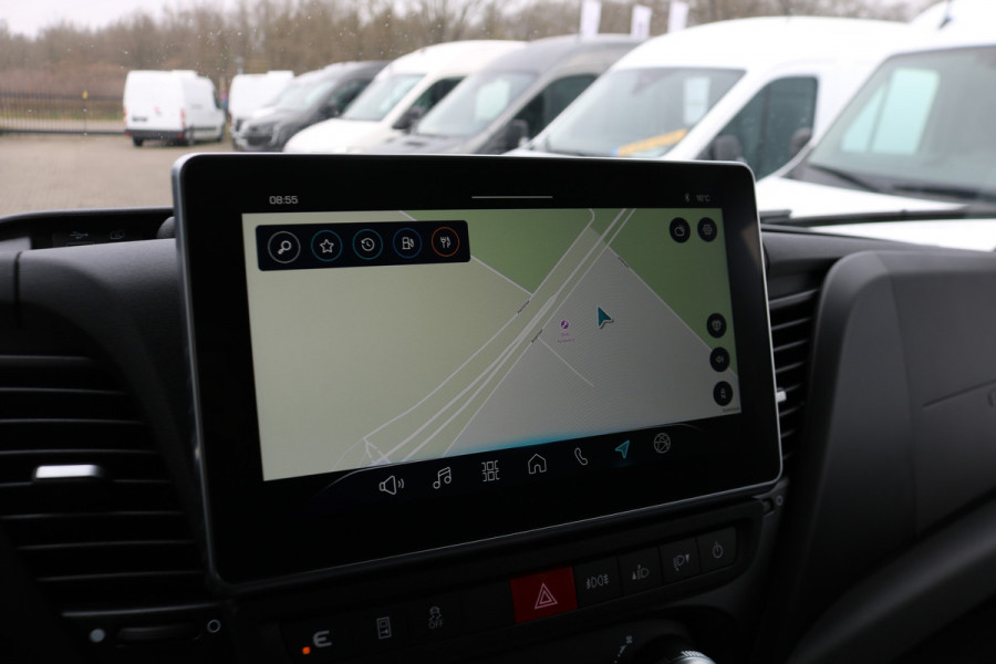 Iveco Daily 35S18 Hi-Matic L2 H2 Airco Navigatie Trekhaak Digitaal Dashboard (Voorraad in de Wal)