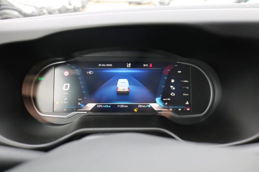 Iveco Daily 35S18 Hi-Matic L2 H2 Airco Navigatie Trekhaak Digitaal Dashboard (Voorraad in de Wal)