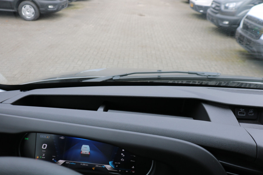 Iveco Daily 35S18 Hi-Matic L2 H2 Airco Navigatie Trekhaak Digitaal Dashboard (Voorraad in de Wal)