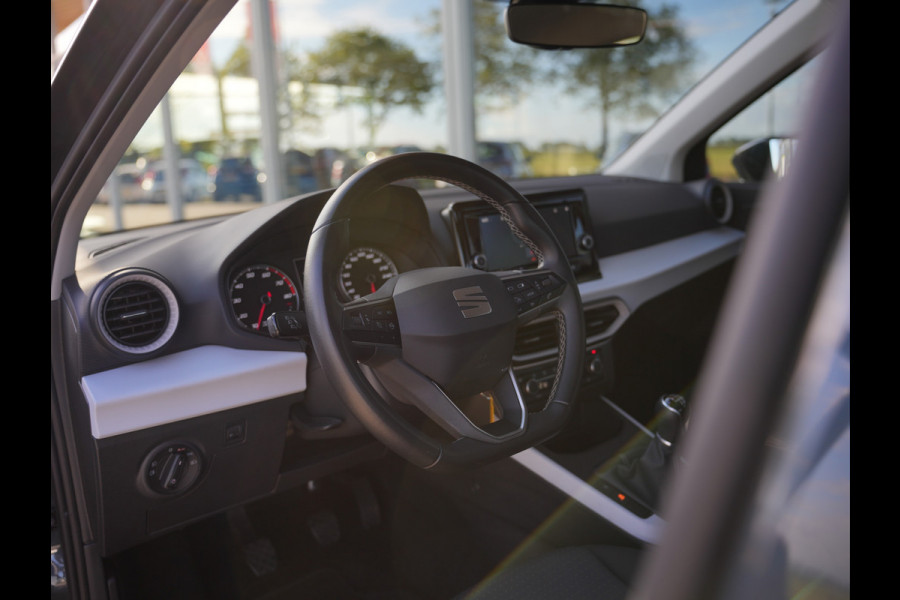 Seat Arona 1.0 TSI Style | Apple Carplay/Android Auto | DAB |