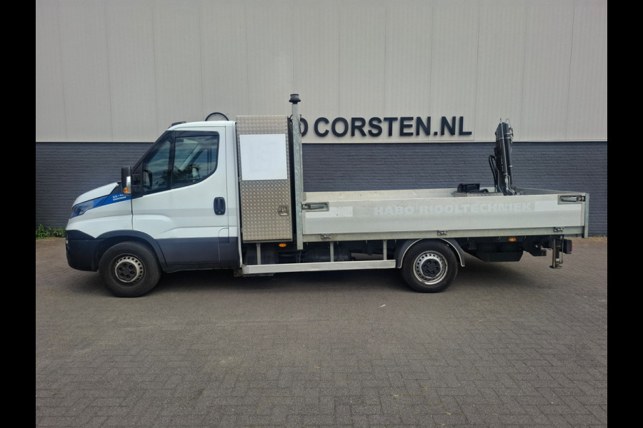 Iveco Daily 3.0I CNG Automaat 3-Pers. HIAB Laadkraan EURO 6 Navi Ecc Trekhaak Camera Blue power Alpine 2-Din Infotainment Sys. Bluetooth Opbergkasten Betonplex Vloer Compressed Natural Gas (CNG) EURO-6 375 35S14N Voertuig 1e Eigenaar Euro 6