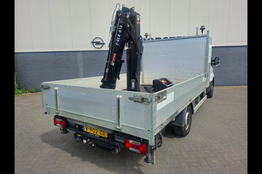 Iveco Daily 3.0I CNG Automaat 3-Pers. HIAB Laadkraan EURO 6 Navi Ecc Trekhaak Camera Blue power Alpine 2-Din Infotainment Sys. Bluetooth Opbergkasten Betonplex Vloer Compressed Natural Gas (CNG) EURO-6 375 35S14N Voertuig 1e Eigenaar Euro 6