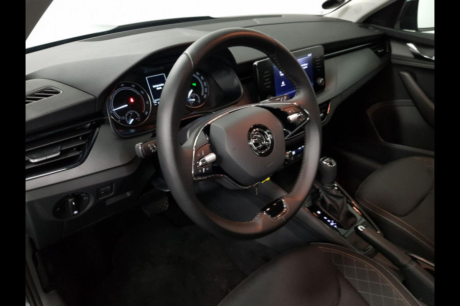 Škoda Kamiq 1.0 TSI 110pk DSG Dynamic Navigatie Lane Assist Adaptive Cruise Control Camera Stoelverwarming