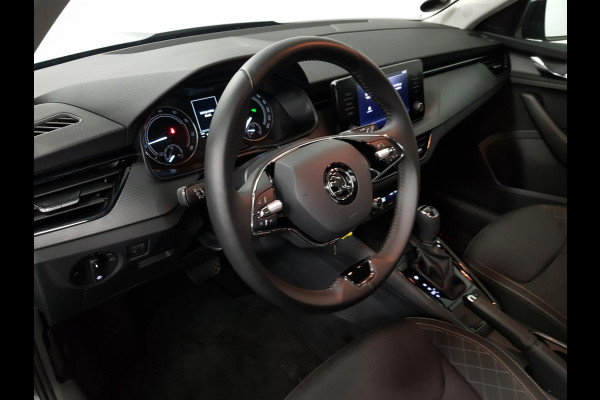Škoda Kamiq 1.0 TSI 110pk DSG Dynamic Navigatie Lane Assist Adaptive Cruise Control Camera Stoelverwarming