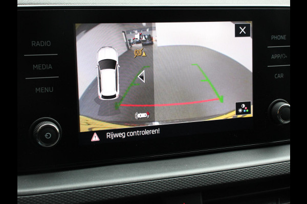 Škoda Kamiq 1.0 TSI 110pk DSG Dynamic Navigatie Lane Assist Adaptive Cruise Control Camera Stoelverwarming