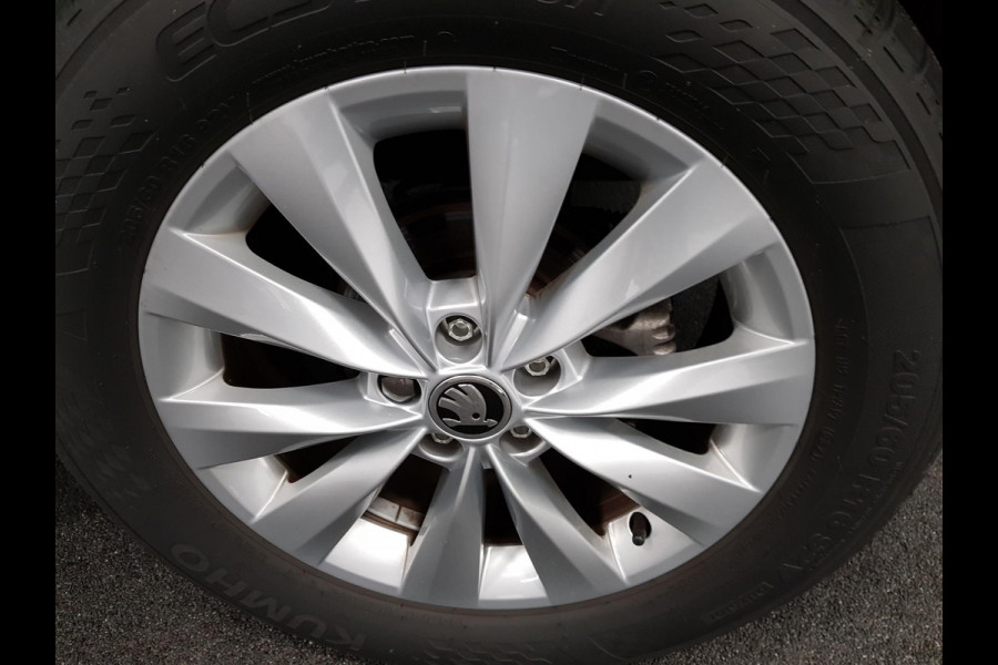 Škoda Kamiq 1.0 TSI 110pk DSG Dynamic Navigatie Lane Assist Adaptive Cruise Control Camera Stoelverwarming