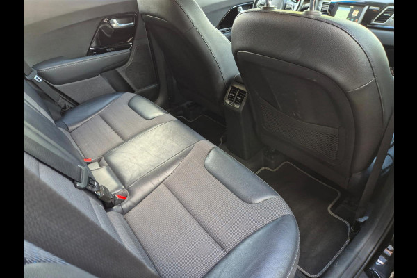 Kia Niro 1.6 GDi PHEV DynamicLine | Fabrieksgarantie | Trekhaak | Camera | Automaat | Navi | Nette Auto!|