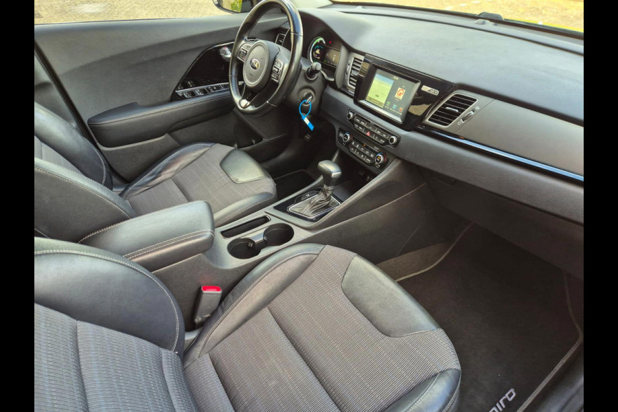 Kia Niro 1.6 GDi PHEV DynamicLine | Fabrieksgarantie | Trekhaak | Camera | Automaat | Navi | Nette Auto!|