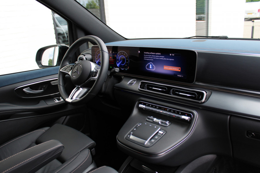 Mercedes-Benz Eqv 300 L2 / AMG / Luchtvering / 7-Persoons / Black Edition / Vol Opties / NIEUWSTAAT
