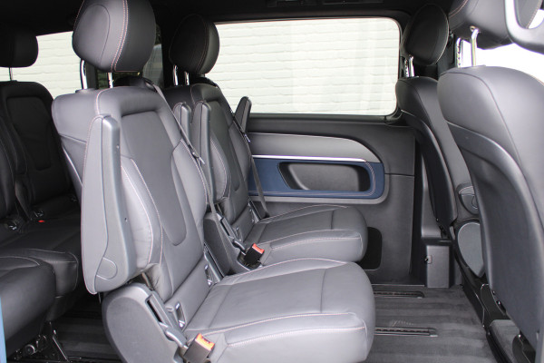 Mercedes-Benz Eqv 300 L2 / AMG / Luchtvering / 7-Persoons / Black Edition / Vol Opties / NIEUWSTAAT