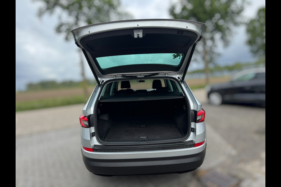 Škoda Kodiaq 1.5 TSI Ambition TREKHAAK / CARPLAY / CRUISE / PDC / ECC / ELEKTR KLEP / LMV