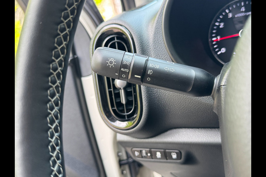 Kia Picanto 1.0 DPi DynamicLine STUUR&STOELVERW. / CAMERA / CARPLAY / ZEER UNIEKE KLEUR