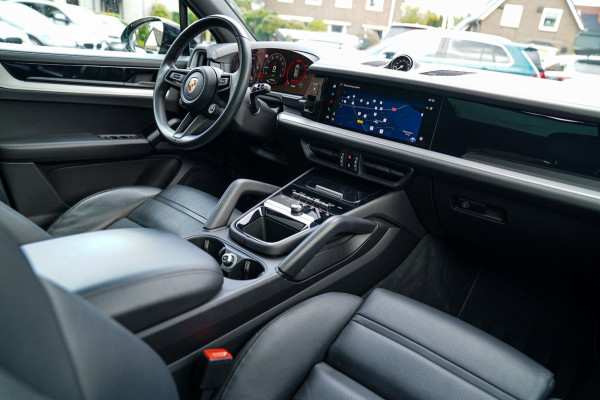Porsche Cayenne 3.0 E-Hybrid | NIEUW MODEL | BTW | BOSE | Trekhaak | Panorama | Sport uitlaat | Camera | Matrix | Luchtvering |