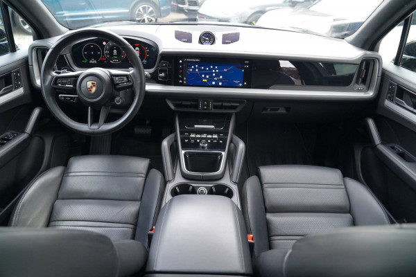 Porsche Cayenne 3.0 E-Hybrid | NIEUW MODEL | BTW | BOSE | Trekhaak | Panorama | Sport uitlaat | Camera | Matrix | Luchtvering |