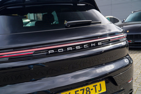 Porsche Cayenne 3.0 E-Hybrid | NIEUW MODEL | BTW | BOSE | Trekhaak | Panorama | Sport uitlaat | Camera | Matrix | Luchtvering |