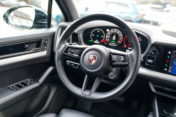 Porsche Cayenne 3.0 E-Hybrid | NIEUW MODEL | BTW | BOSE | Trekhaak | Panorama | Sport uitlaat | Camera | Matrix | Luchtvering |