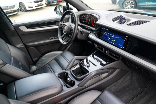 Porsche Cayenne 3.0 E-Hybrid | NIEUW MODEL | BTW | BOSE | Trekhaak | Panorama | Sport uitlaat | Camera | Matrix | Luchtvering |