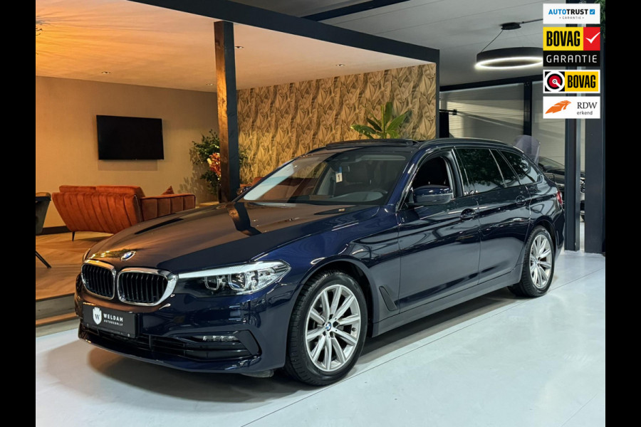 BMW 5 Serie Touring 520i Sport Line M Garantie Pano Memory StoelVentilatie StoelVW Elek Stuur Elek Achterklep Navi Cruise Rijklaar