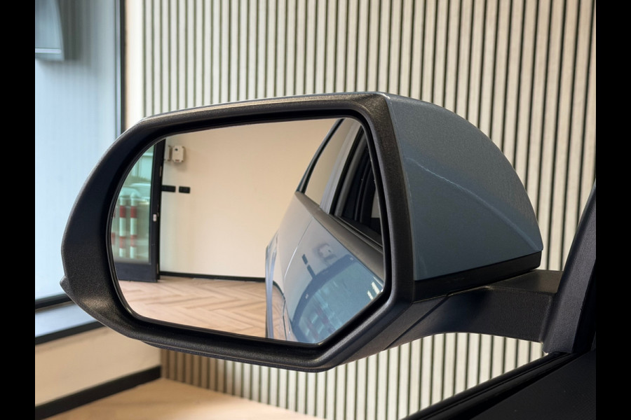 Hyundai IONIQ 5 Connect 77.4 kWh AUT. NAVIGATIE APPLE CARPLAY XENON CAMERA VIRTUAL COCKPIT PDC KEYLESS-GO USB LANE ASSIST