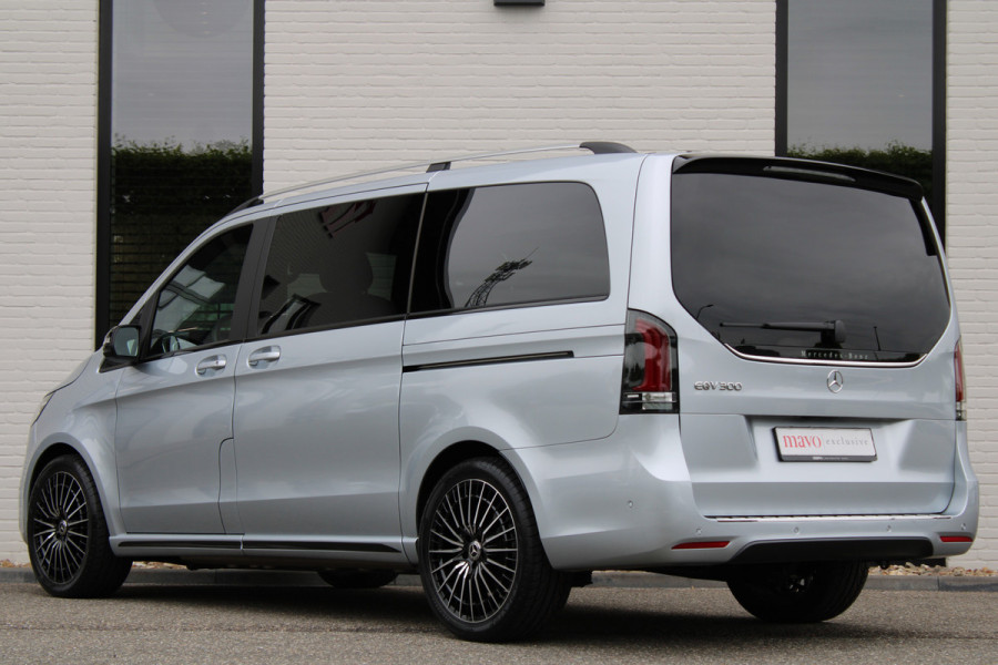 Mercedes-Benz Eqv 300 L2 / AMG / Luchtvering / 7-Persoons / Black Edition / 360 Camera / Vol Opties / NIEUWSTAAT