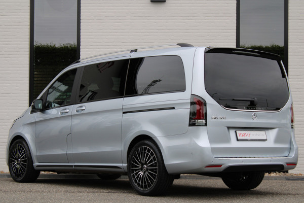 Mercedes-Benz Eqv 300 L2 / AMG / Luchtvering / 7-Persoons / Black Edition / 360 Camera / Vol Opties / NIEUWSTAAT