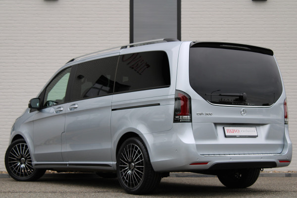 Mercedes-Benz Eqv 300 L2 / AMG / Luchtvering / 7-Persoons / Black Edition / 360 Camera / Vol Opties / NIEUWSTAAT