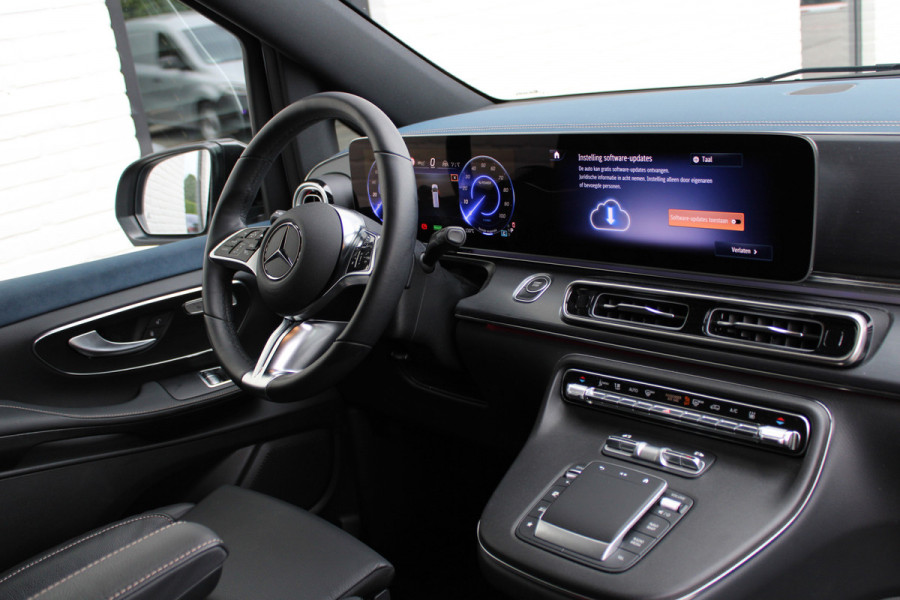 Mercedes-Benz Eqv 300 L2 / AMG / Luchtvering / Dubbele Cabine / Black Edition / 360 Camera / Vol Opties / NIEUWSTAAT