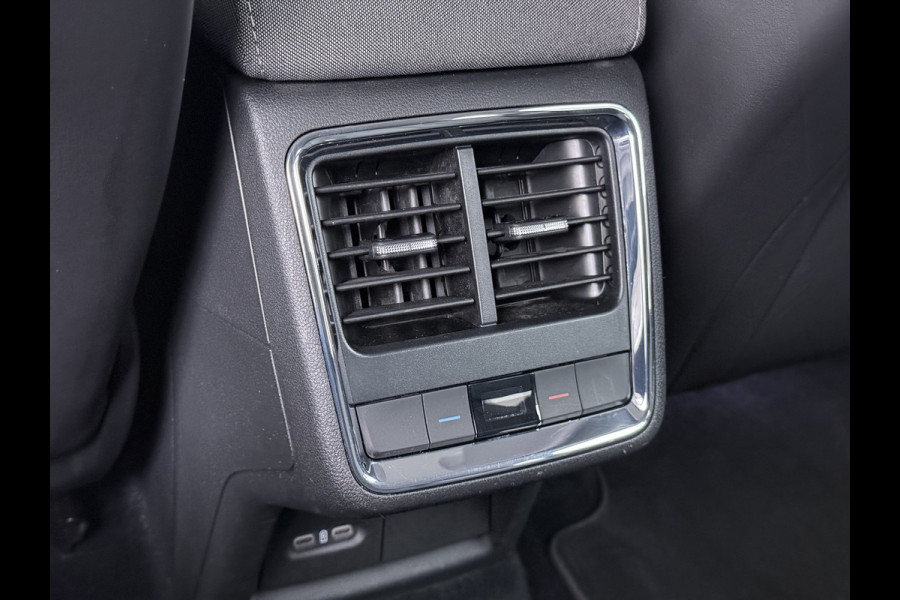 Škoda ENYAQ iV 80 SOH 96% Adap.Cruise Navi 3-Zone Ecc 360°Camera Stoel+Stuurverwarming Apple Carplay Android Auto Pdc Elek.Stoel+Memory Lmv Privacy Glas Isofix DAB P Assist Led 1e Eigenaar Dealeronderhouden Origineel Nederlandse Auto