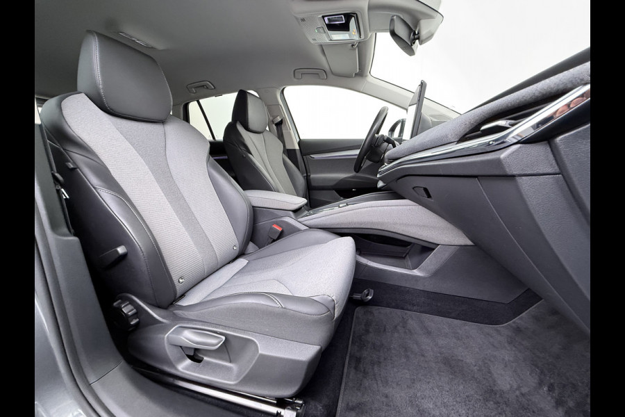 Škoda ENYAQ iV 80 SOH 96% Adap.Cruise Navi 3-Zone Ecc 360°Camera Stoel+Stuurverwarming Apple Carplay Android Auto Pdc Elek.Stoel+Memory Lmv Privacy Glas Isofix DAB P Assist Led 1e Eigenaar Dealeronderhouden Origineel Nederlandse Auto