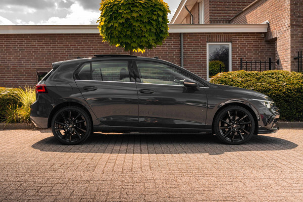 Volkswagen Golf 1.4 eHybrid 204 PK 1e Eig R-Line Pano Massage Adaptive 19''