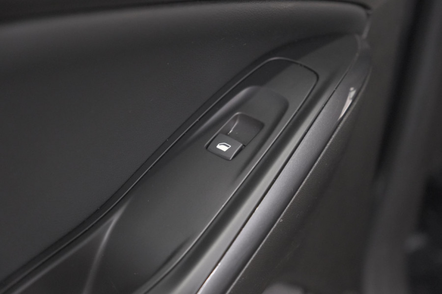 Opel Grandland X 1.6 Turbo Hybrid Business Edition | Trekhaak | Navigatie | Parkeersensoren | Apple Carplay | Climate Control