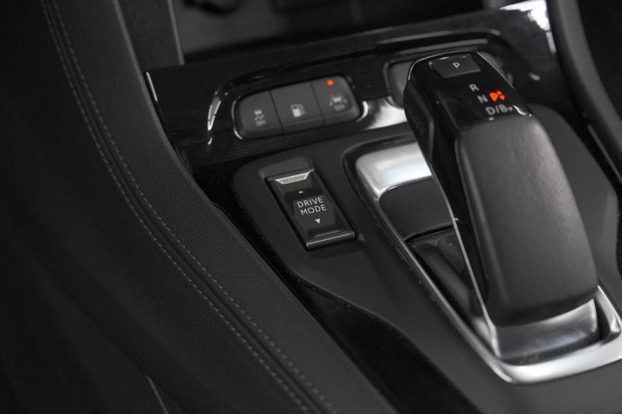 Opel Grandland X 1.6 Turbo Hybrid Business Edition | Trekhaak | Navigatie | Parkeersensoren | Apple Carplay | Climate Control