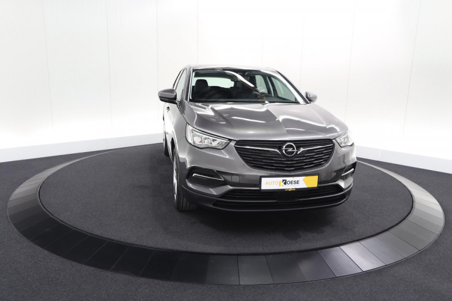 Opel Grandland X 1.6 Turbo Hybrid Business Edition | Trekhaak | Navigatie | Parkeersensoren | Apple Carplay | Climate Control