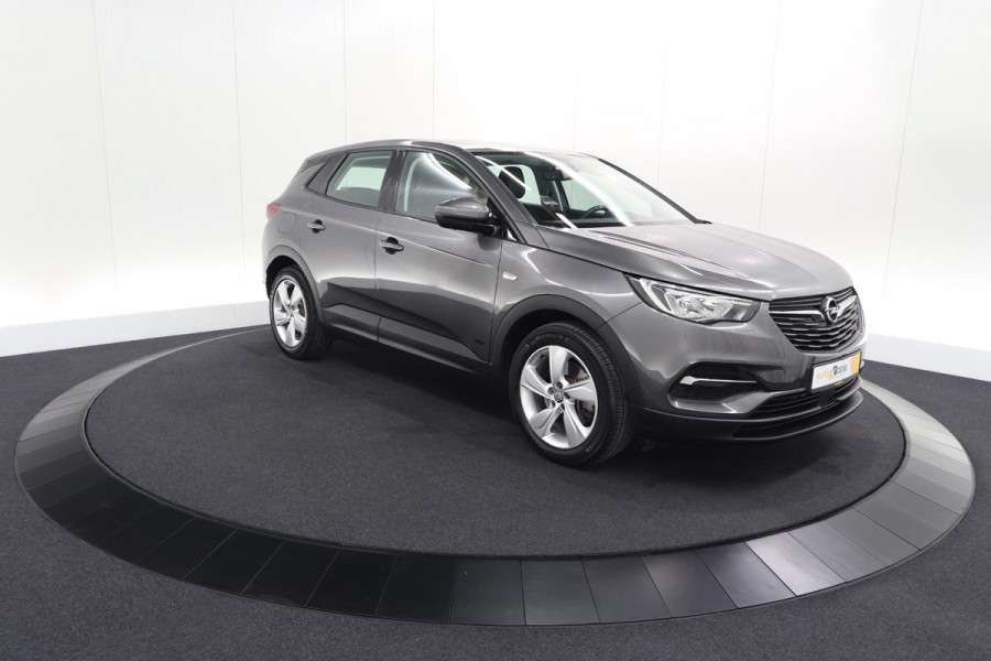 Opel Grandland X 1.6 Turbo Hybrid Business Edition | Trekhaak | Navigatie | Parkeersensoren | Apple Carplay | Climate Control