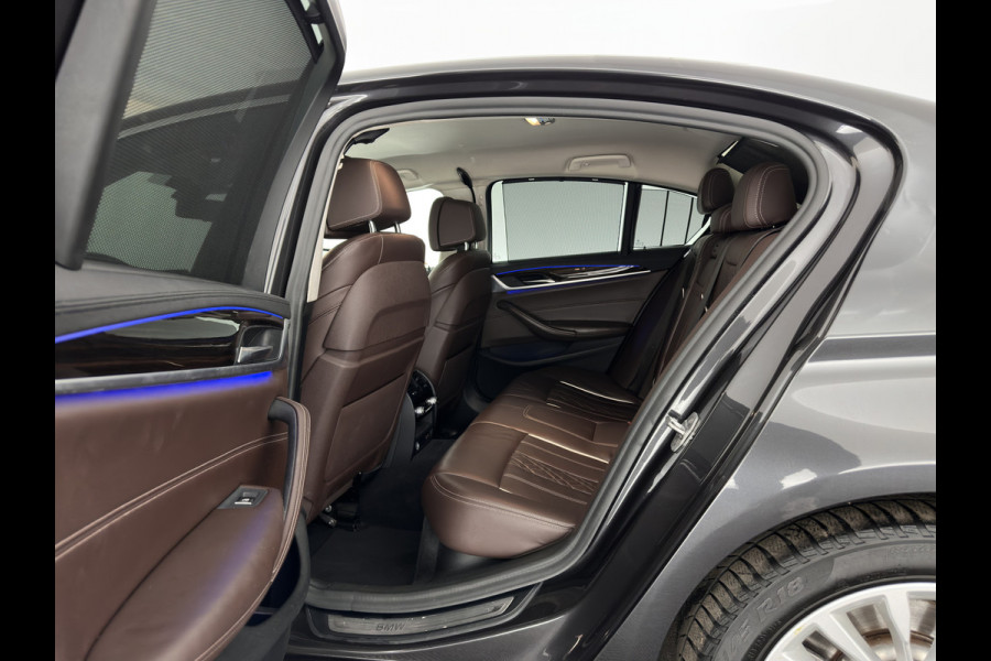 BMW 5 Serie 530e iPerformance eDrive Edition (INCL.BTW) Aut. *HEAD-UP | LUXURY-LEATHER | FULL-LED | SOFT-CLOSE | TOP-VIEW | MEMORY-PACK | DIGI-COCKPIT | NAVI-FULLMAP | HEATED-COMFORTSEATS | PRIVACY-GLASS | ECC | PDC | 18''ALU*