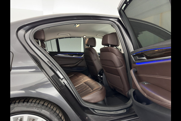 BMW 5 Serie 530e iPerformance eDrive Edition (INCL.BTW) Aut. *HEAD-UP | LUXURY-LEATHER | FULL-LED | SOFT-CLOSE | TOP-VIEW | MEMORY-PACK | DIGI-COCKPIT | NAVI-FULLMAP | HEATED-COMFORTSEATS | PRIVACY-GLASS | ECC | PDC | 18''ALU*