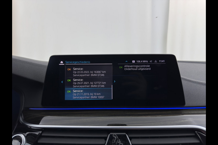 BMW 5 Serie 530e iPerformance eDrive Edition (INCL.BTW) Aut. *HEAD-UP | LUXURY-LEATHER | FULL-LED | SOFT-CLOSE | TOP-VIEW | MEMORY-PACK | DIGI-COCKPIT | NAVI-FULLMAP | HEATED-COMFORTSEATS | PRIVACY-GLASS | ECC | PDC | 18''ALU*