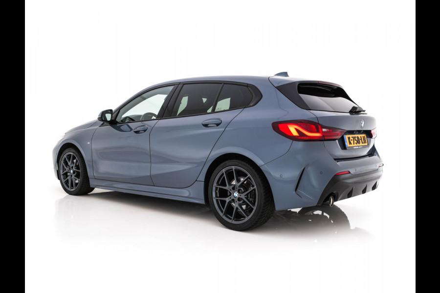 BMW 1-serie 118i Executive Edition M-Sportpack (INCL.BTW) *SPORT-SEATS | FULL-LED | DIGI-COCKPIT | HIFI-SOUND | CAMERA | NAVI-FULLMAP | AMBIENT-LIGHT | PRIVACY-GLASS | ECC | PDC | CRUISE | 18''ALU*
