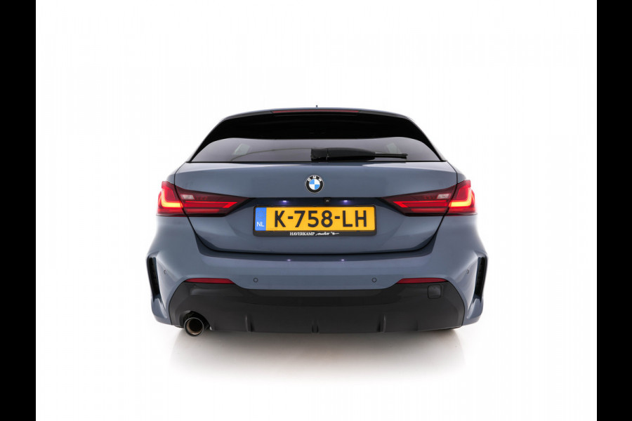 BMW 1-serie 118i Executive Edition M-Sportpack (INCL.BTW) *SPORT-SEATS | FULL-LED | DIGI-COCKPIT | HIFI-SOUND | CAMERA | NAVI-FULLMAP | AMBIENT-LIGHT | PRIVACY-GLASS | ECC | PDC | CRUISE | 18''ALU*