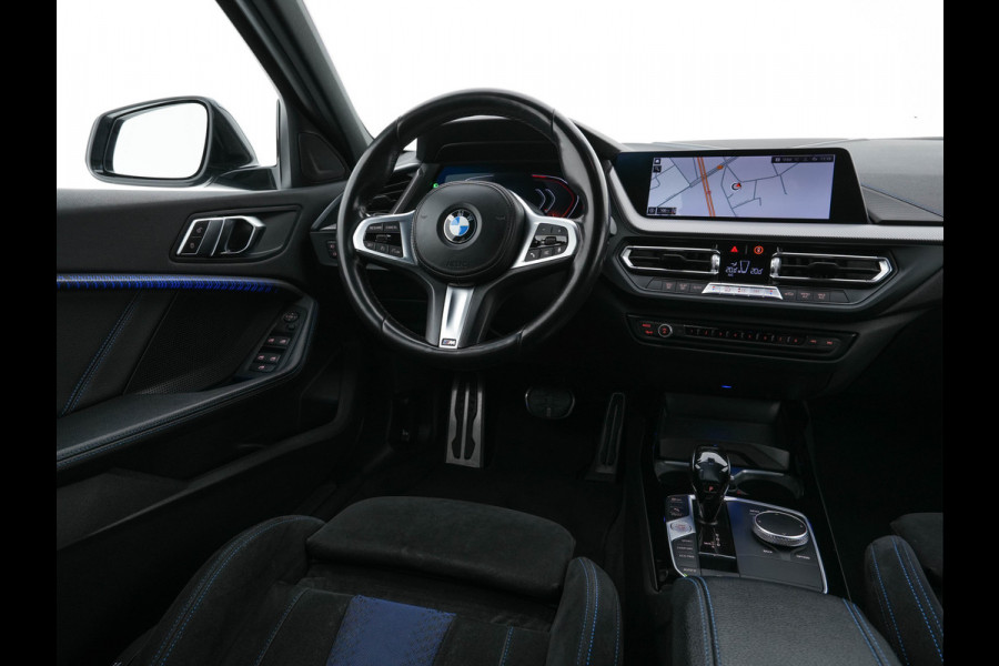 BMW 1-serie 118i Executive Edition M-Sportpack (INCL.BTW) *SPORT-SEATS | FULL-LED | DIGI-COCKPIT | HIFI-SOUND | CAMERA | NAVI-FULLMAP | AMBIENT-LIGHT | PRIVACY-GLASS | ECC | PDC | CRUISE | 18''ALU*