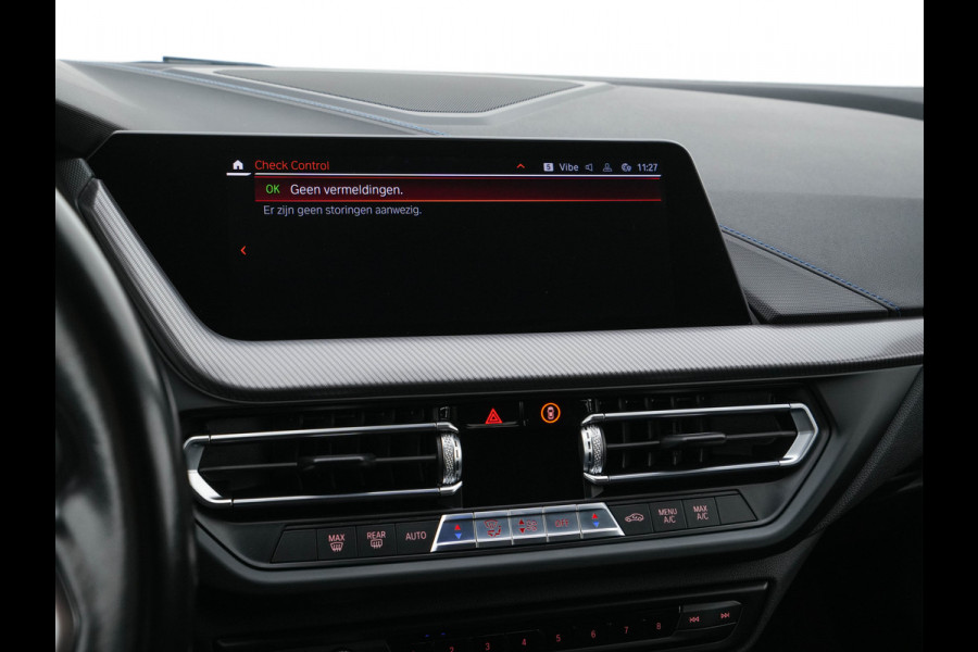 BMW 1-serie 118i Executive Edition M-Sportpack (INCL.BTW) *SPORT-SEATS | FULL-LED | DIGI-COCKPIT | HIFI-SOUND | CAMERA | NAVI-FULLMAP | AMBIENT-LIGHT | PRIVACY-GLASS | ECC | PDC | CRUISE | 18''ALU*
