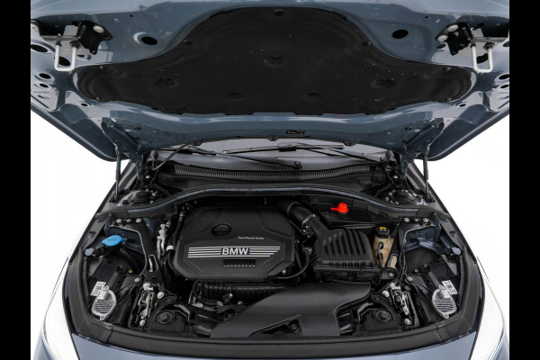 BMW 1-serie 118i Executive Edition M-Sportpack (INCL.BTW) *SPORT-SEATS | FULL-LED | DIGI-COCKPIT | HIFI-SOUND | CAMERA | NAVI-FULLMAP | AMBIENT-LIGHT | PRIVACY-GLASS | ECC | PDC | CRUISE | 18''ALU*