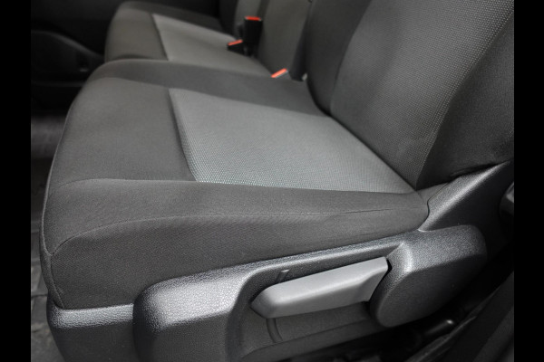 Opel Vivaro 2.0 145PK L2 Automaat Carplay Navigatie Trekhaak Cruise Control Airco