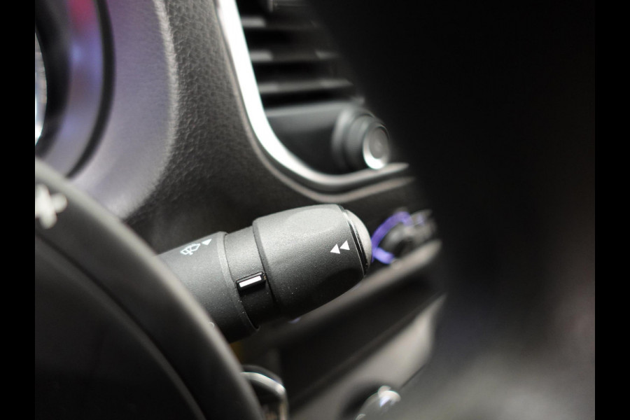 Opel Vivaro 2.0 145PK L2 Automaat Carplay Navigatie Trekhaak Cruise Control Airco