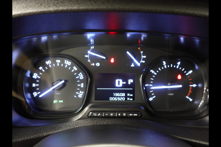 Opel Vivaro 2.0 145PK L2 Automaat Carplay Navigatie Trekhaak Cruise Control Airco